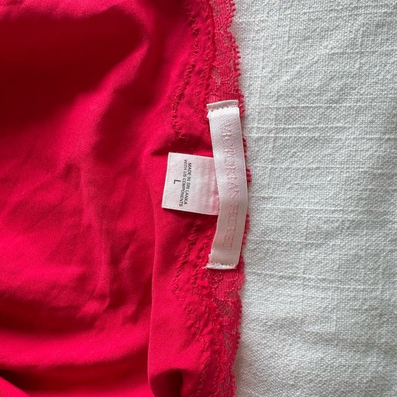 Vintage Victoria’s secret red slip cami - Picture 5 of 5